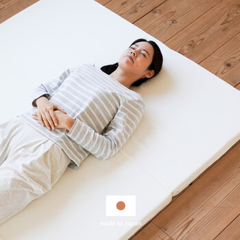 腰が気になる方に バランスマットレス ダブル 厚さ5cm 3つ折り 日本製 約140X192X5cm 送料無料