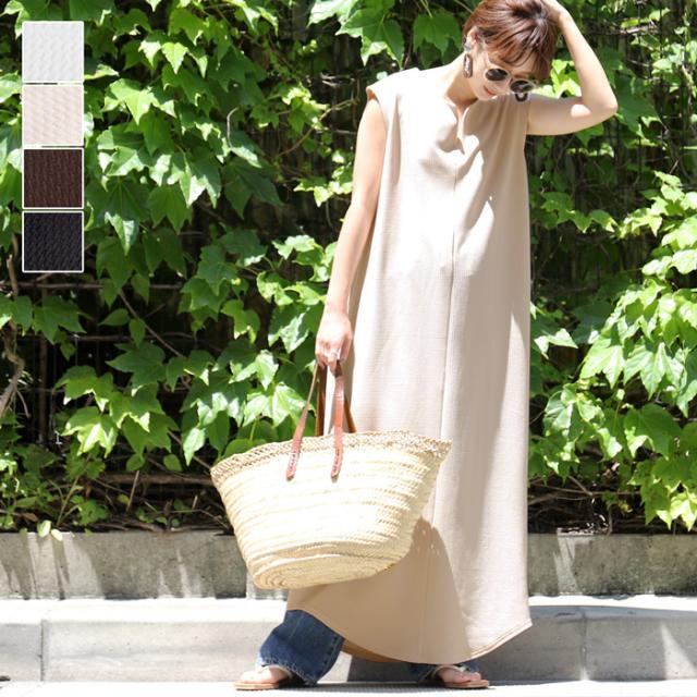 値下げ 1990円 10円 メール便不可 エンボス加工キーネックフレンチスリーブワンピースcocaオリジナル 石田一帆さん着用 ロングワンの通販はau Pay マーケット Coca