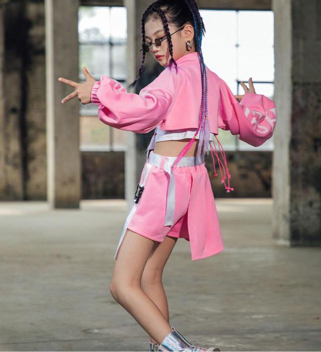 子供服 演出 舞台服 キッズ ダンス衣装 セットアップ 女の子 3点セット キッズダンス パーカー タンクトップ パンツ へそ出し ヒップホップ ダンスウェア ストリート ジャッズ