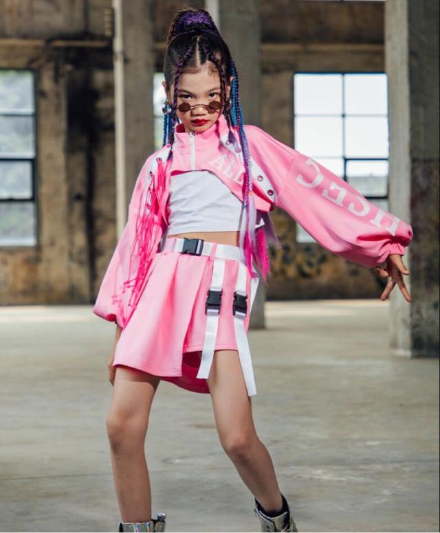 子供服 演出 舞台服 キッズ ダンス衣装 セットアップ 女の子 3点セット キッズダンス パーカー タンクトップ パンツ へそ出し ヒップホップ ダンスウェア ストリート ジャッズ