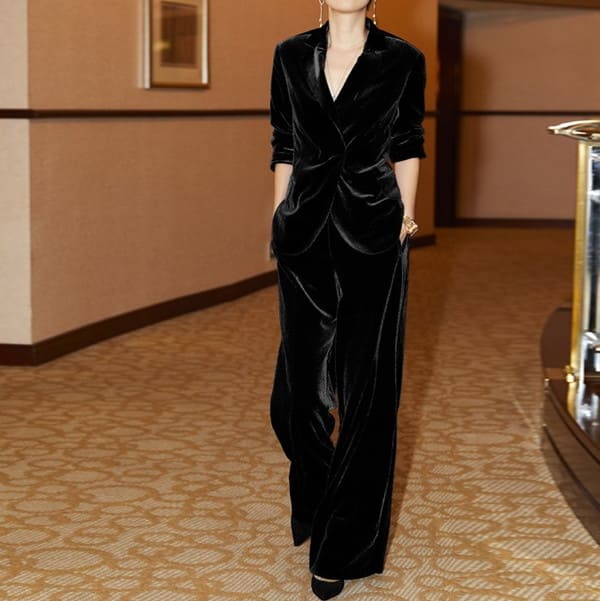 きれいめレディースファッション  韓国 ファッション レディース お呼ばれセットアップ ベルベッドスーツ ベロア パンツ テーラードジャケット パーティードレス 韓国 パンツスーツ 秋 冬 パーティー