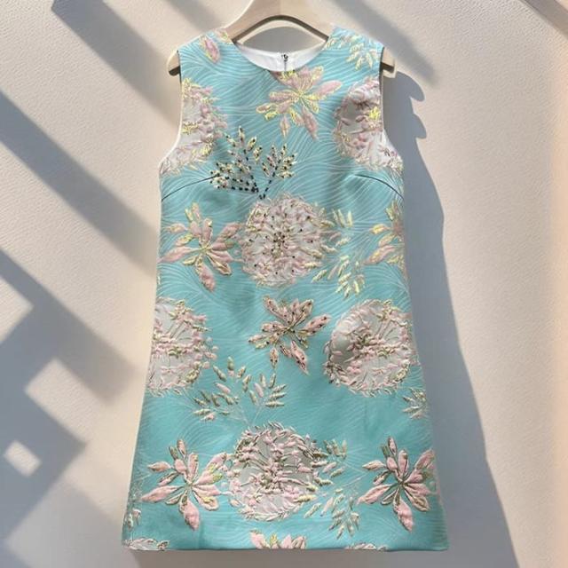 ノースリに花柄レディースファッション ワンピース