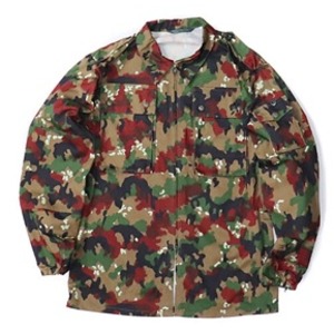 スイス軍放出 M83カモジャケット デットストック 48（S相当）〔代引不可〕の通販は 6,208円