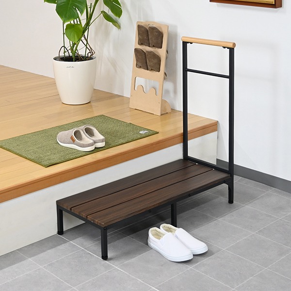 踏み台 ステップ台 幅約91cm ブラウン 手摺付き アジャスター付き 靴収納可 スチール 安心らくらく 玄関台 組立式 エントランス〔代引不可〕の通販は 7,378円