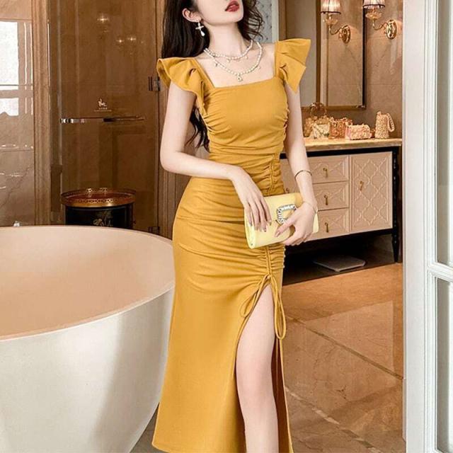 レディース ワンピース セクシー サイドスリット スクエアネック ドレス フリル イエロー ブラック 大人可愛い ママコーデ ママファッション 韓国系 オルチャン 人気 新作 20代 30代 トレンド