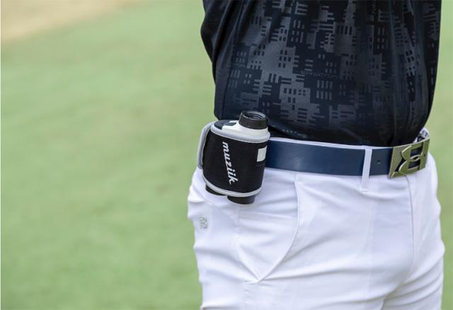 新品大得価 ☆即日出荷☆ムジーク Muziik Turfrider Laser Rangefinder の通販はau PAY マーケット - アトミックゴルフ|商品ロットナン ゴルフ ターフライダー レーザーファインダー レーザー 距離計測器 ホワイト 得価定番