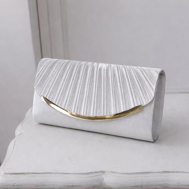 クラッチバッグ