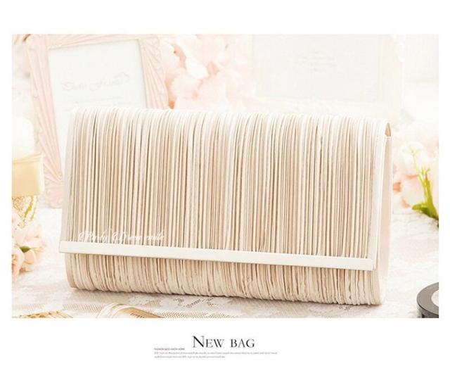 クラッチバッグ