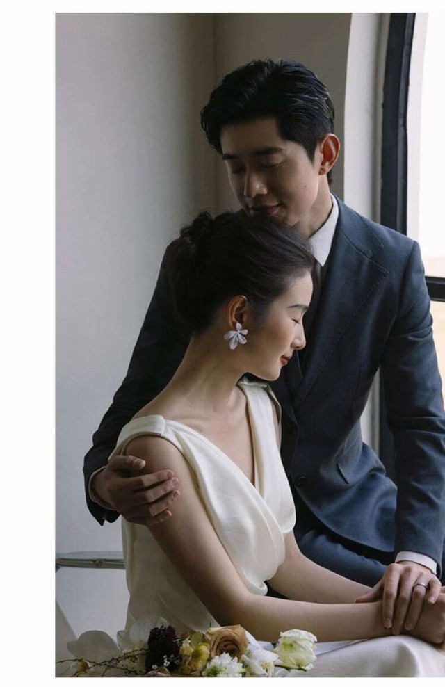 ウェディングドレス 結婚式 ノースリーブ バックシャン 20代 30