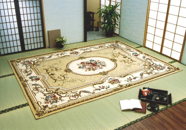 お得人気ラグ 115×175cm 色-ベージュ /イタリア製 ジャガード織り クラシックデザイン 絨毯 滑り止め加工 ラグ一般