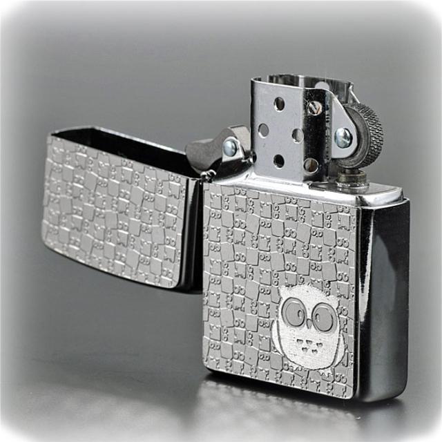 zippo(ジッポーライター)フクロウ メタルプレート貼り ブラッシュクローム 画像3