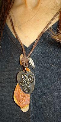 アンティークスタンプレザーネックレス