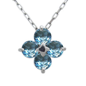 フラワーモチーフ　ネックレス