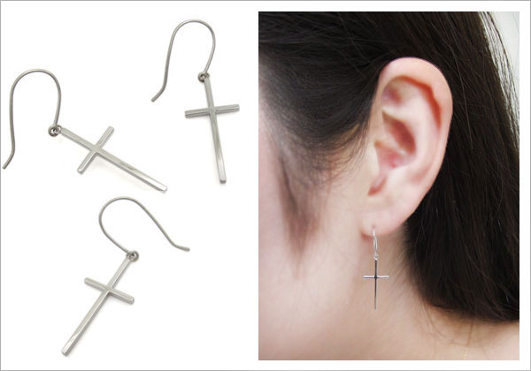 クロス ピアス