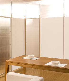 つっぱり式パーテーションボード 幅90cm ホワイト×クリア