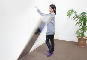 倒れても割れない