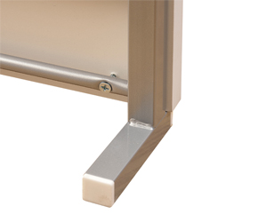 安定感のある台座