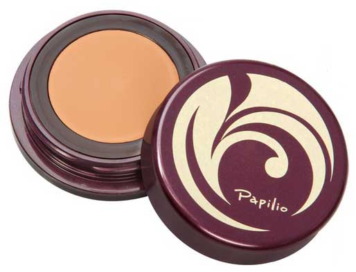 手のフィルムファンデーション