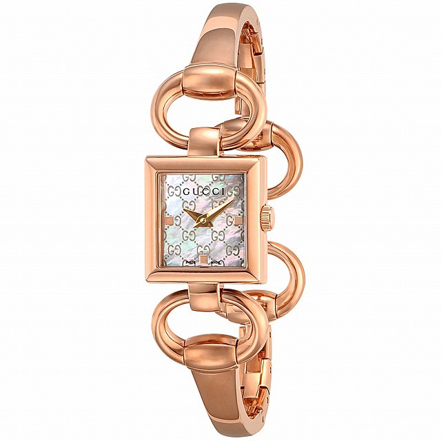 レディース GUCCI YA120519 レディーの通販はau PAY マーケット - 銀座 紗古夢堂|商品ロットナンバー:275901729 腕時計 トルナヴォーニ ホワイトパール文字盤 ステンレス(PGPVD)ケース バングルタイプベルト クォーツ