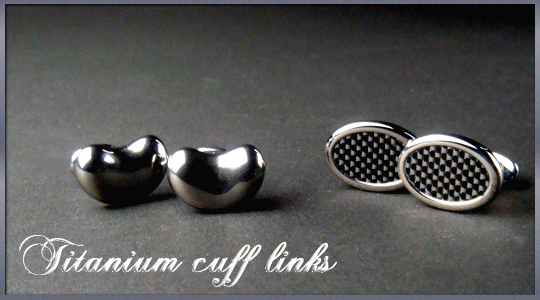 チタンカフス