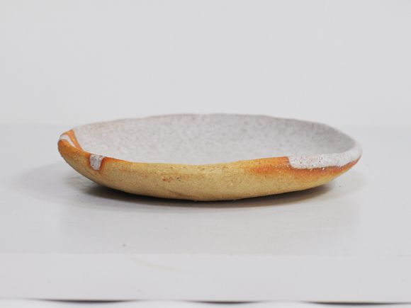 受け皿　丸　(白掛三