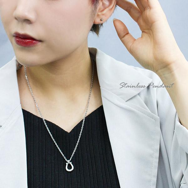 象牙調　シルバー　ネックレス　イヤリング　ブレスレット　ビンテージ　天然素材 CERULEAN ダイヤモンド クローバー ステンレス ネックレス