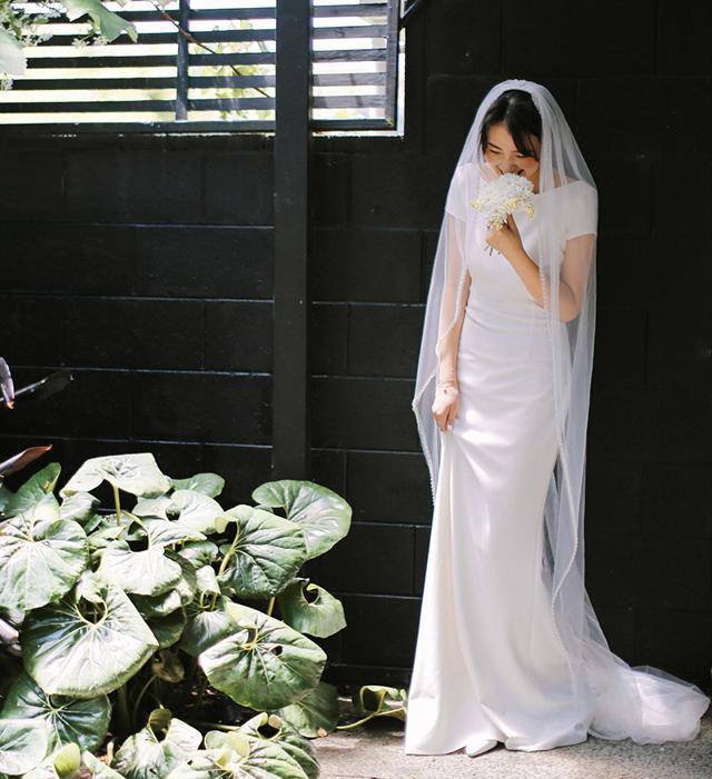 最も優遇 ウェディングドレス 二次会 花嫁ドレス 結婚式 ドレス パーティードレス ワンピース ストレート 大人 シンプル 無地 袖あり かっこいい 正規品 Www Hopheads Com