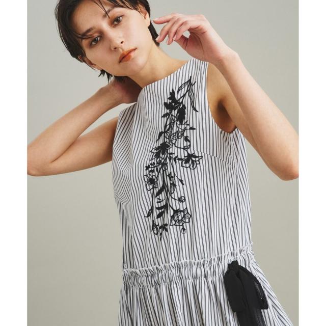 大得価，限定SALE グレースコンチネンタル/ストライプ刺繍ロングワンピース