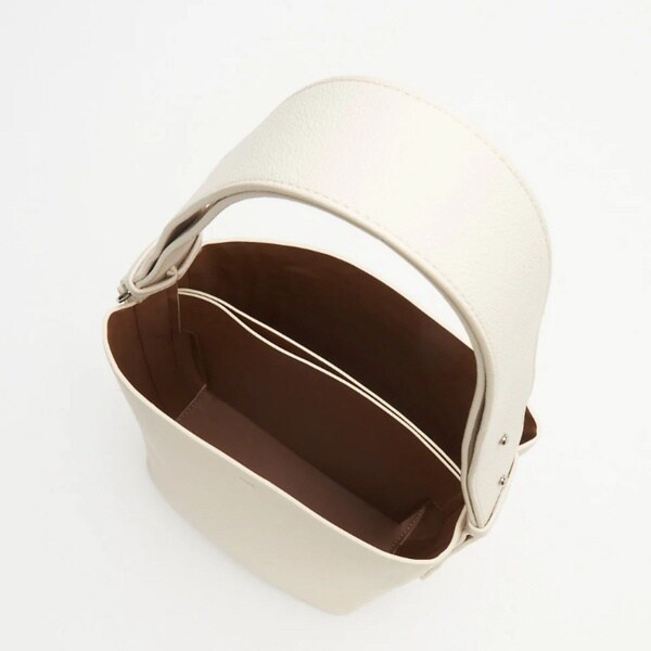 ルージュ・ヴィフ ラクレ（Rouge vif la cle）/【&MyuQ/アンドミューク