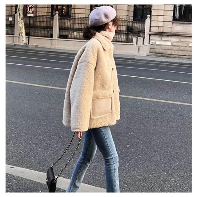 《送料無料》ボアコート ファーコート レディース ゆったり ショート丈 無地 ジャケット 厚手 アウター 冬 あったか ファッション オーバーコート 通勤 通学 レディースファッション かわいい 防寒着 新作