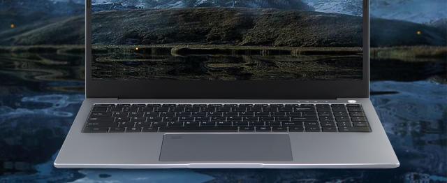 Core i7 ラフィックスカード新高性能ノートパソコン