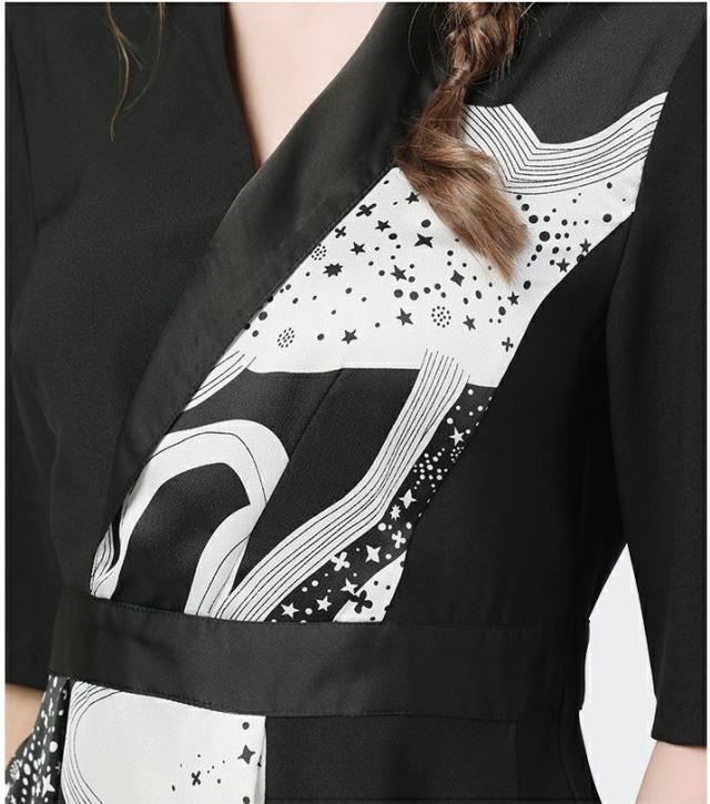 ブラウス トップス プリント柄 襟付き 5分袖 Vネック アシンメトリー