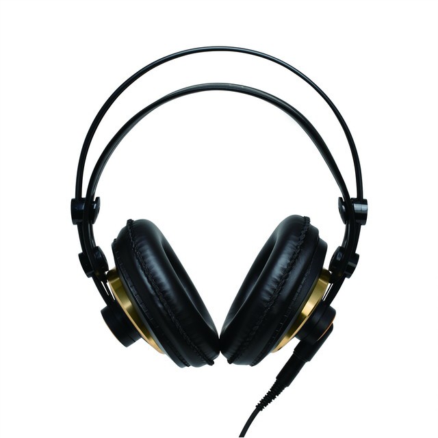 Amazon.co.jp: 3年保証モデル 【AKGプロ公式ストア】 AKG
