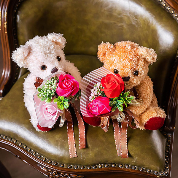 【送料無料】お花の形の入浴剤 バスフレグランス 「フラワーベア 全2種」 くまのぬいぐるみ バラ フラワーアレンジメント 花束 リボン クリアケース入り 母の日 プレゼント