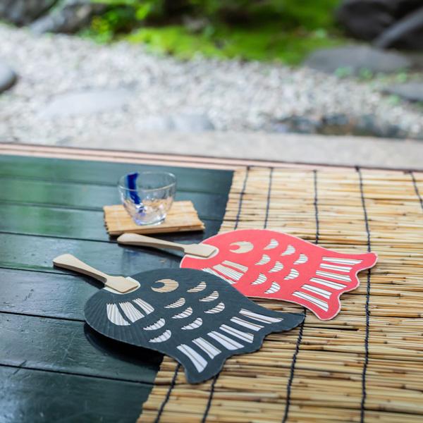 都うちわ 「並型片面透かし夏休み」 団扇 都団扇 日本製 誕生日 母の日 父の日 敬老の日 贈り物 プレゼント ギフト 【メール便不可】