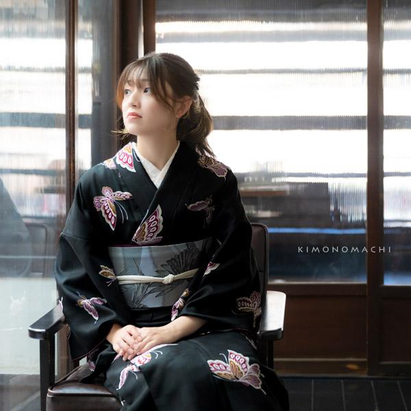 洗える着物 袷着物単品 「飛び蝶　黒市松」 KIMONOMACHI オリジナル きもの福袋から飛び出た着物単品 サイズS/M/L/LL 小紋 カジュアル着物 袷着物 レディース キモノ kimono 【メール便不可】