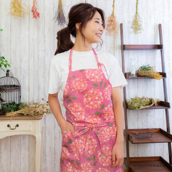 エプロン 「ラズベリーブーケ」 日本製 オシャレ かわいい KIMONOMACHI オリジナル カフェエプロン 母の日 敬老の日 誕生日 プレゼント、ギフト、贈り物に最適 【送料無料】【メール便対応可】