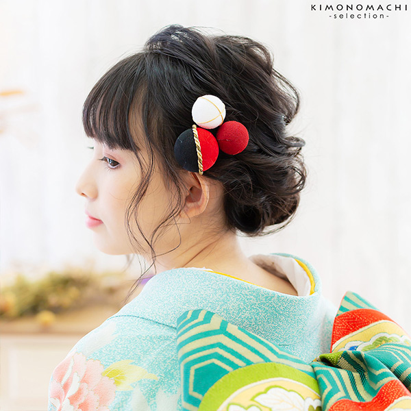 髪飾り 成人式 花髪飾り コーム Uピン 4点セット 「剣菊と組紐、玉飾り　赤×黒×ゴールド・黒×白×ゴールド　No.54929」 振袖用髪飾り お花髪飾り つまみ細工 成人式 卒業式 結婚式 着物 日本製 【メール便不可】