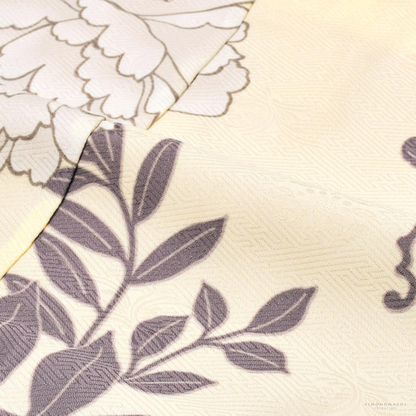 七五三 着物 7歳 四つ身着物 単品「象牙色　牡丹」女の子 7才 女児用 子供着物 七才のお祝い着向け【メール便不可】