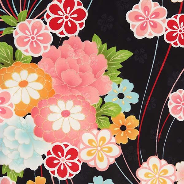 【中古品】ジュニア用 振袖単品「黒　花くす玉」仕立て上がり 襦袢プレゼント 小振袖 着物 子ども 子供 キッズ ジュニア 女の子 卒業式 小学校 小学生 中学校 中学生 十三参り 十三詣り 1/2成人式 ハーフ成人式 貸衣装処分 レンタル処分品 【メール便不可】