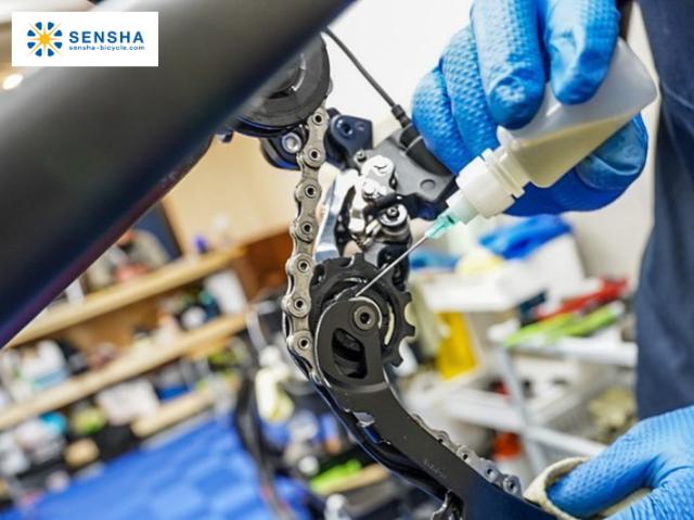 自転車 潤滑油 潤滑オイル ルブリカントオイル チェーンオイル 自転車用 自転車洗車 汚れ 洗車用品 洗車 フロントメカ リヤメカ ブレーキキャリパー メカオイル