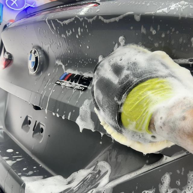 ムートングローブ 洗車用品