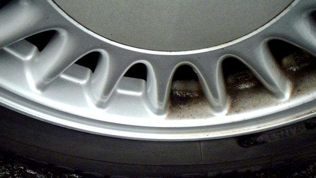 ホイールクリーナー 鉄粉除去剤 ブレーキクリーナー ブレーキダスト ホイール汚れ ブレーキダスト除去 洗車の王国 ブレーキダストカット