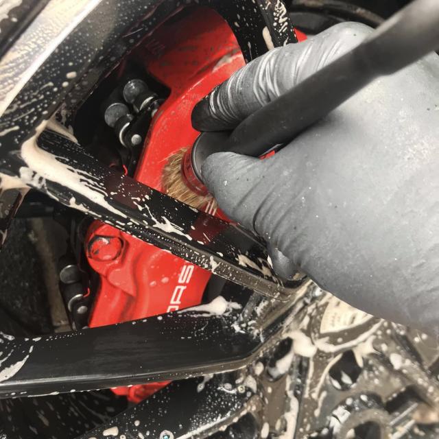 ホイールクリーナー 鉄粉除去剤 ブレーキクリーナー ブレーキダスト ホイール汚れ ブレーキダスト除去 洗車の王国 ブレーキダストカット