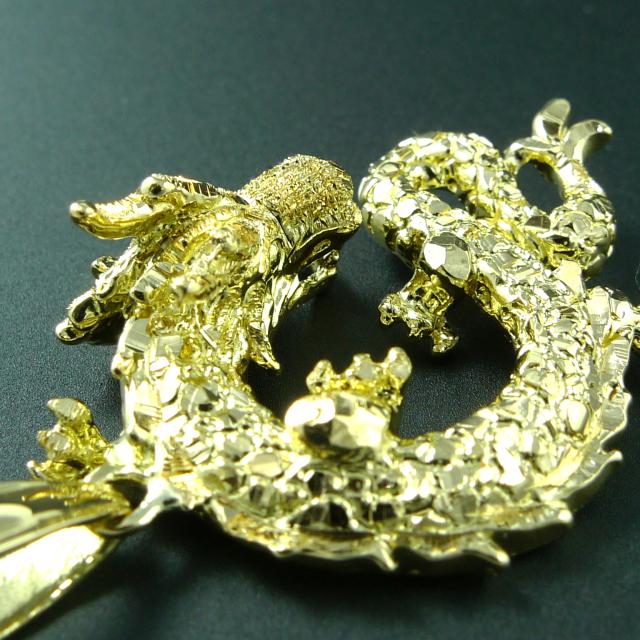 18金 18k ペンダントトップ ドラゴン 7.5g メンズ ペンダントヘッド 龍