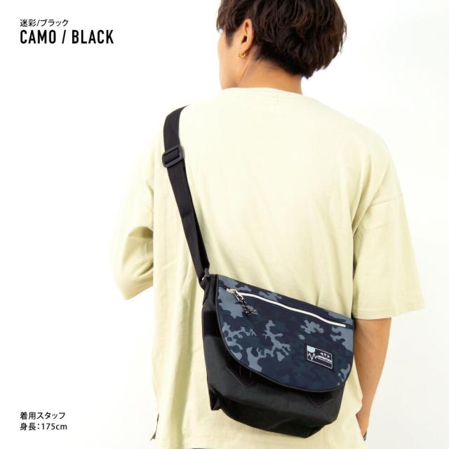 ショルダーバッグ