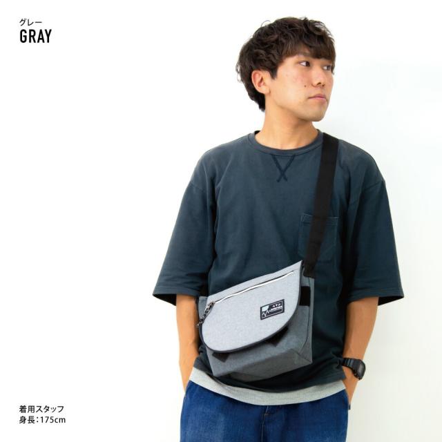 ショルダーバッグ