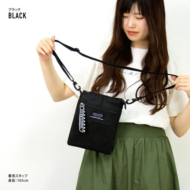 ショルダーバッグ