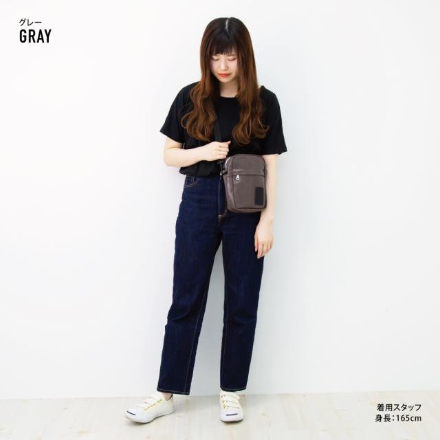ショルダーバッグ
