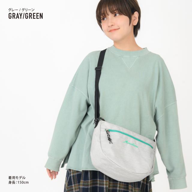 ショルダーバッグ